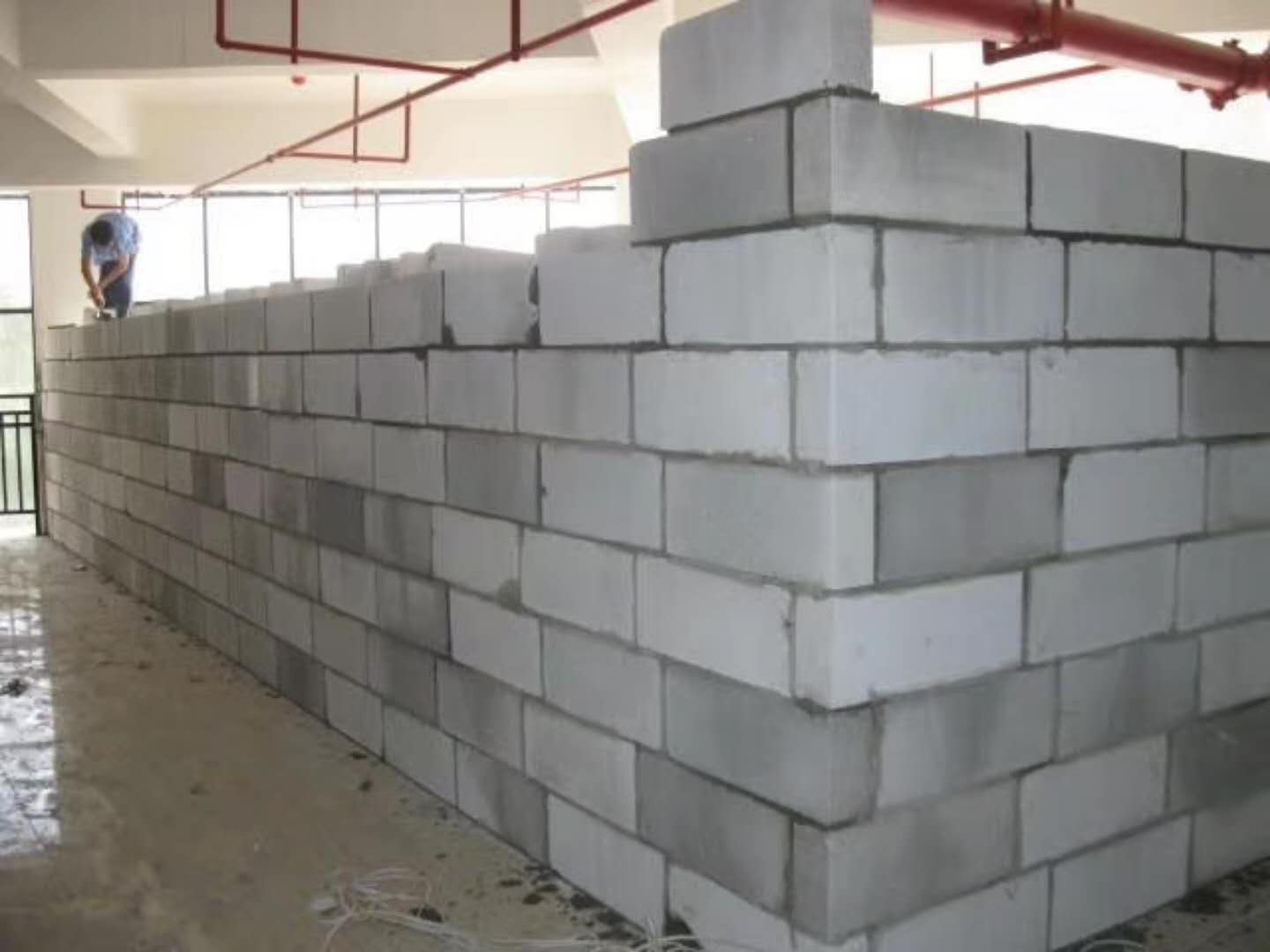 东莞蒸压加气混凝土砌块承重墙静力和抗震性能的研究